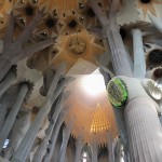 Innenarchitektur der Sagrada Familia (Foto: Adeline Dessinet)